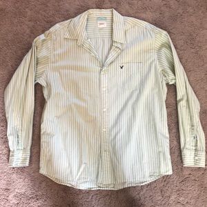 American Eagle button down